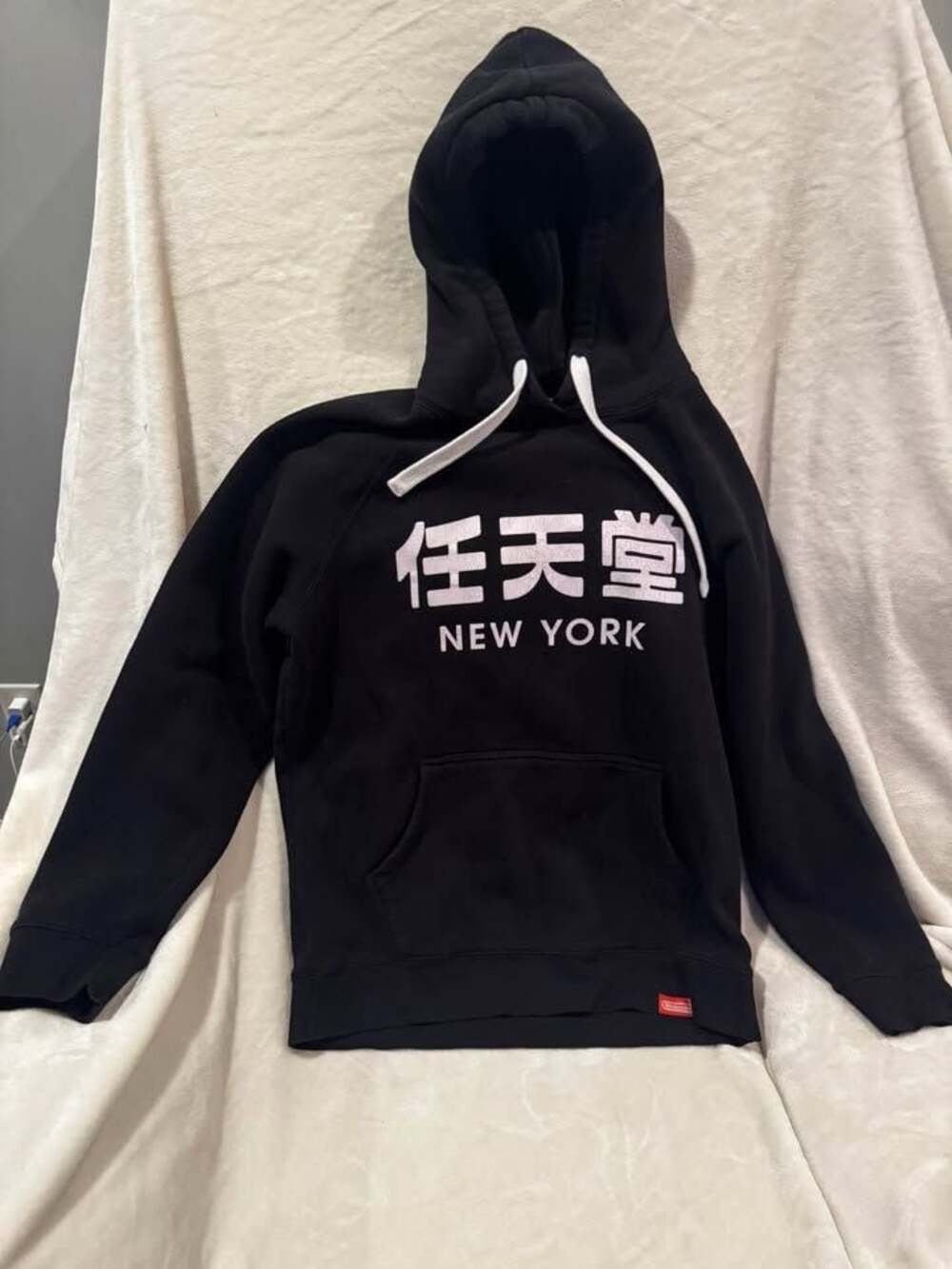 Nintendo New York Black Hoodie Men’s Size Large